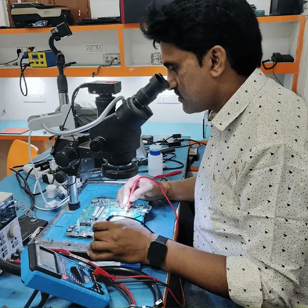 LAPTOP AND DESKTOP REPAIRING COURSE
